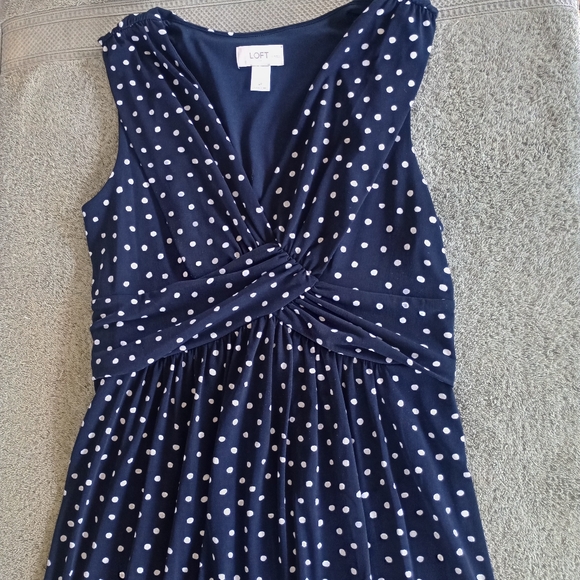 Ann Taylor Loft Size 4P Navy Polka Dot Sleeveless Dress - Picture 2 of 8